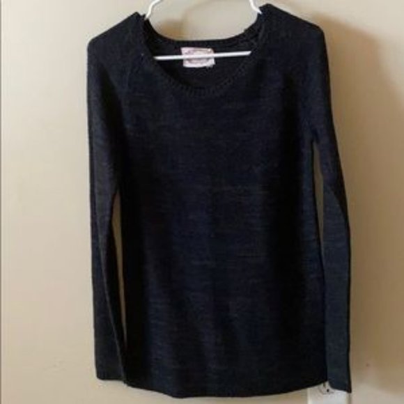 Sweaters - Picture 1 of 1